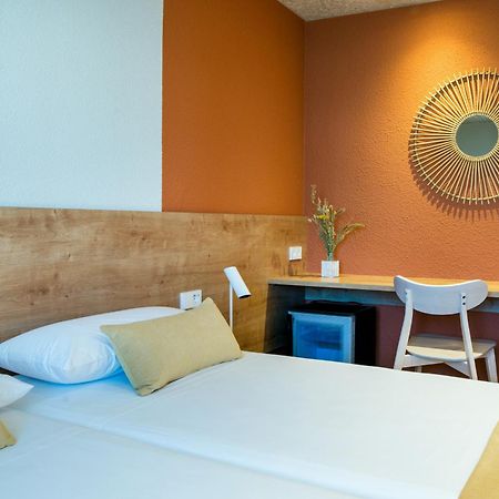 Hostal Barris 팔스 외부 사진