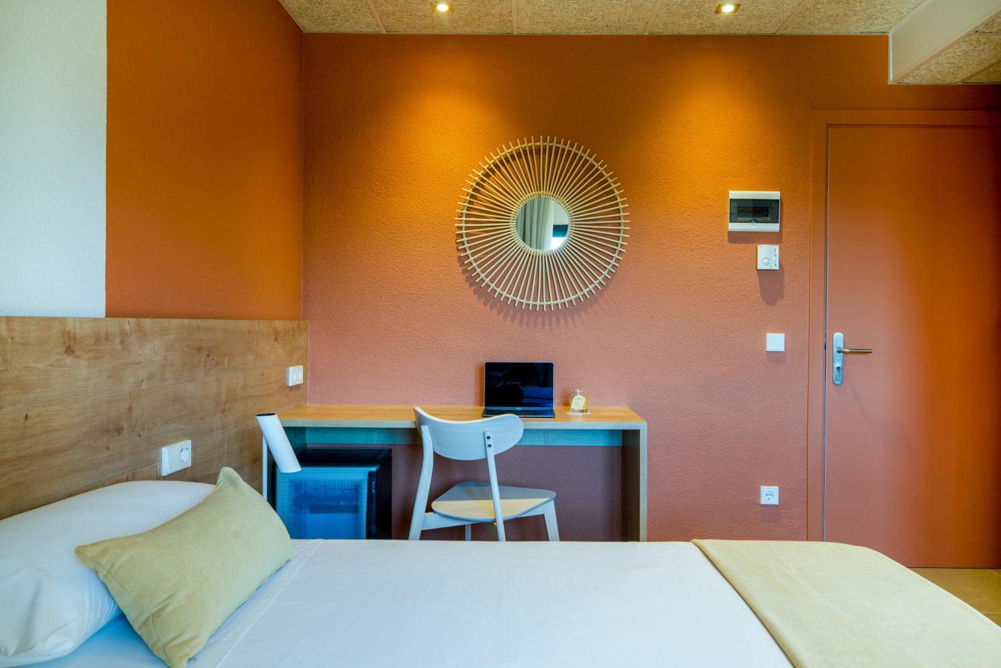 Hostal Barris 팔스 외부 사진