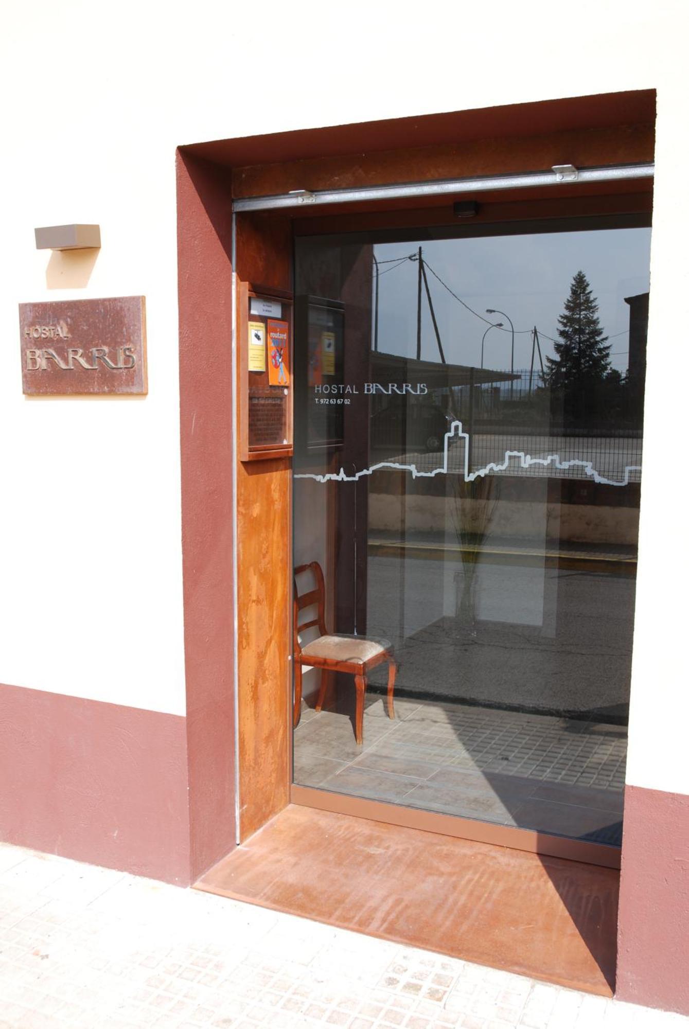 Hostal Barris 팔스 외부 사진
